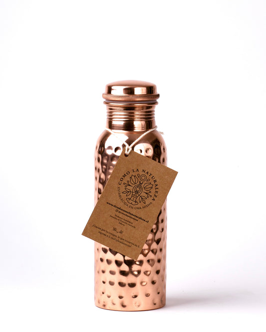 Botella de 700 ml. Modelo “Martillada” acabado brillante 100% COBRE