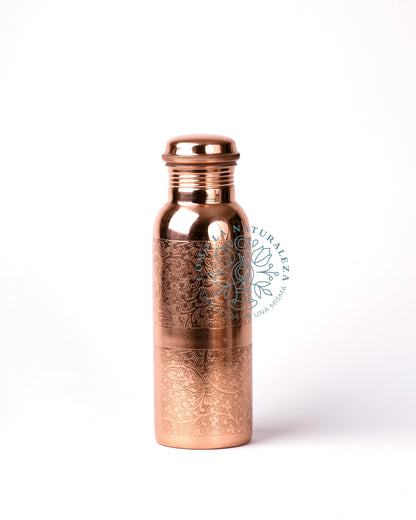 Botella de 700 ml. Modelo “Grabada” acabado brillante 100% COBRE