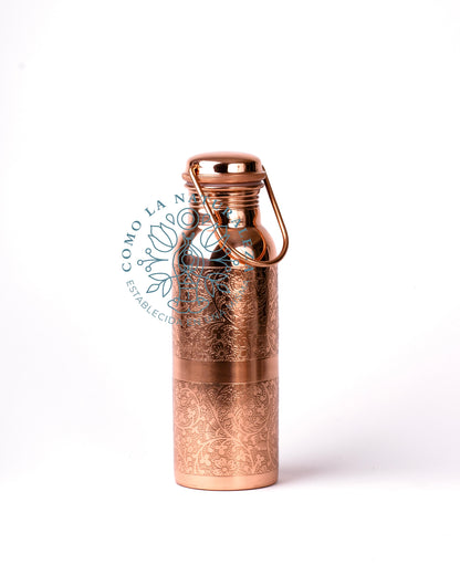 Botella de 600 ml. CON ASA Modelo “Grabada” acabado brillante 100% COBRE